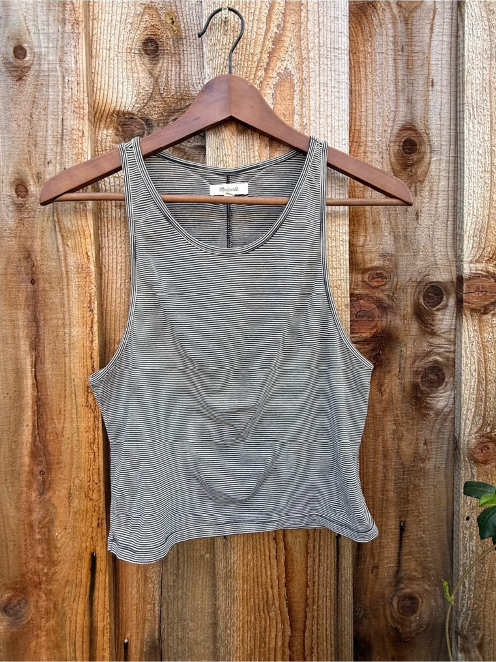 Navy Blue and White Striped Cropped Tank Top 🌿